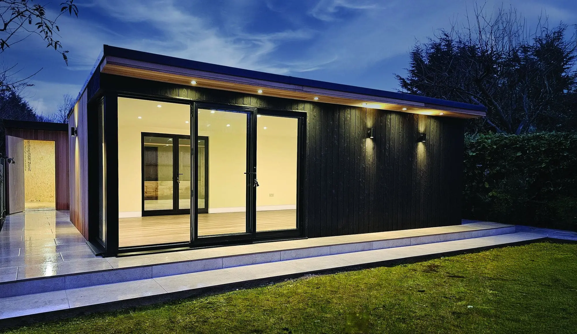 Bespoke garden room exterior, Surrey