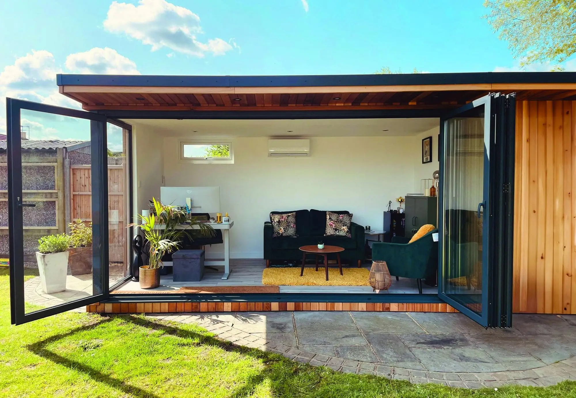 Garden room with 4m bifold doors, Surrey