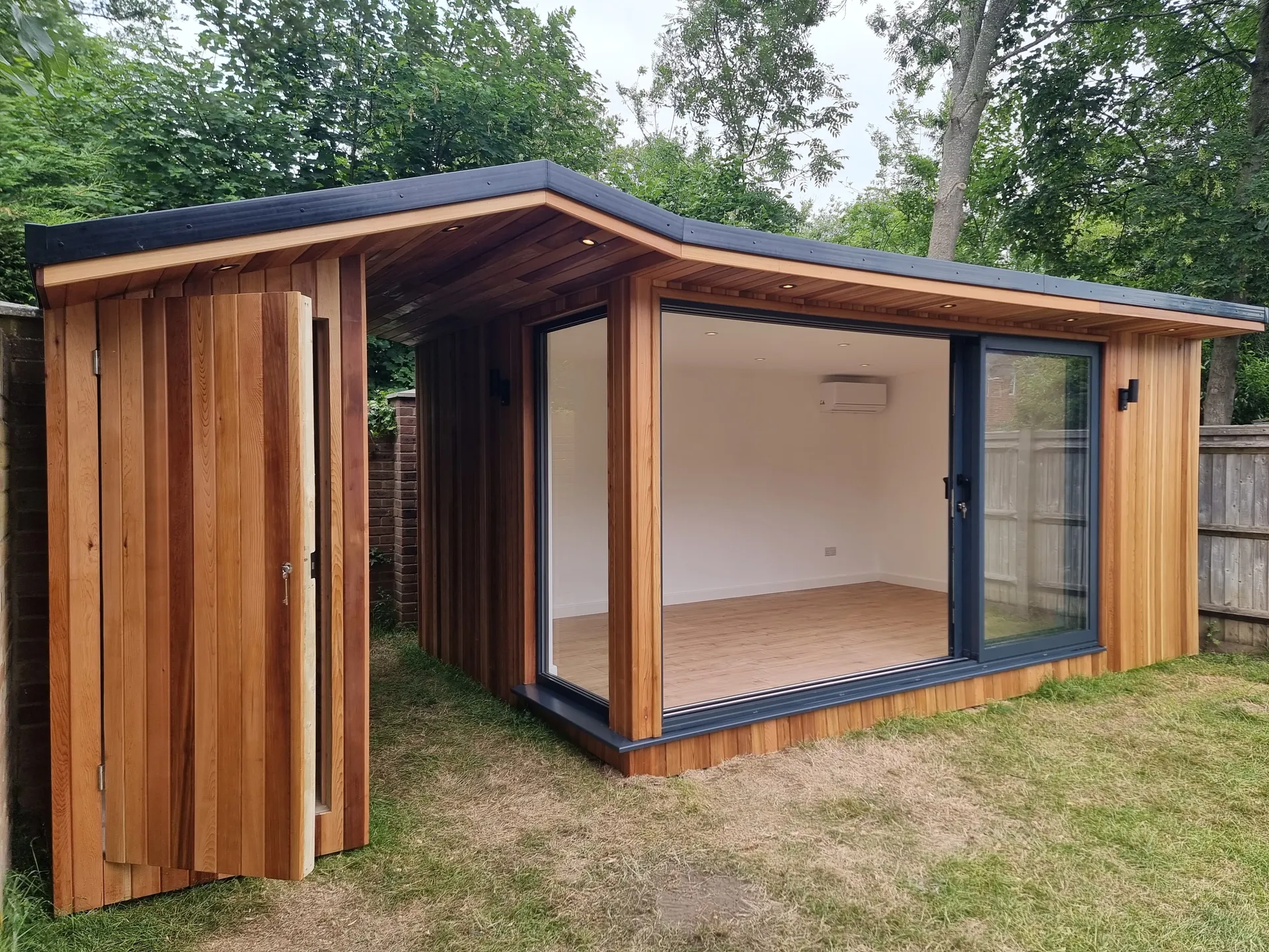 Fliss and Luke bespoke garden room — Weybridge, Surrey